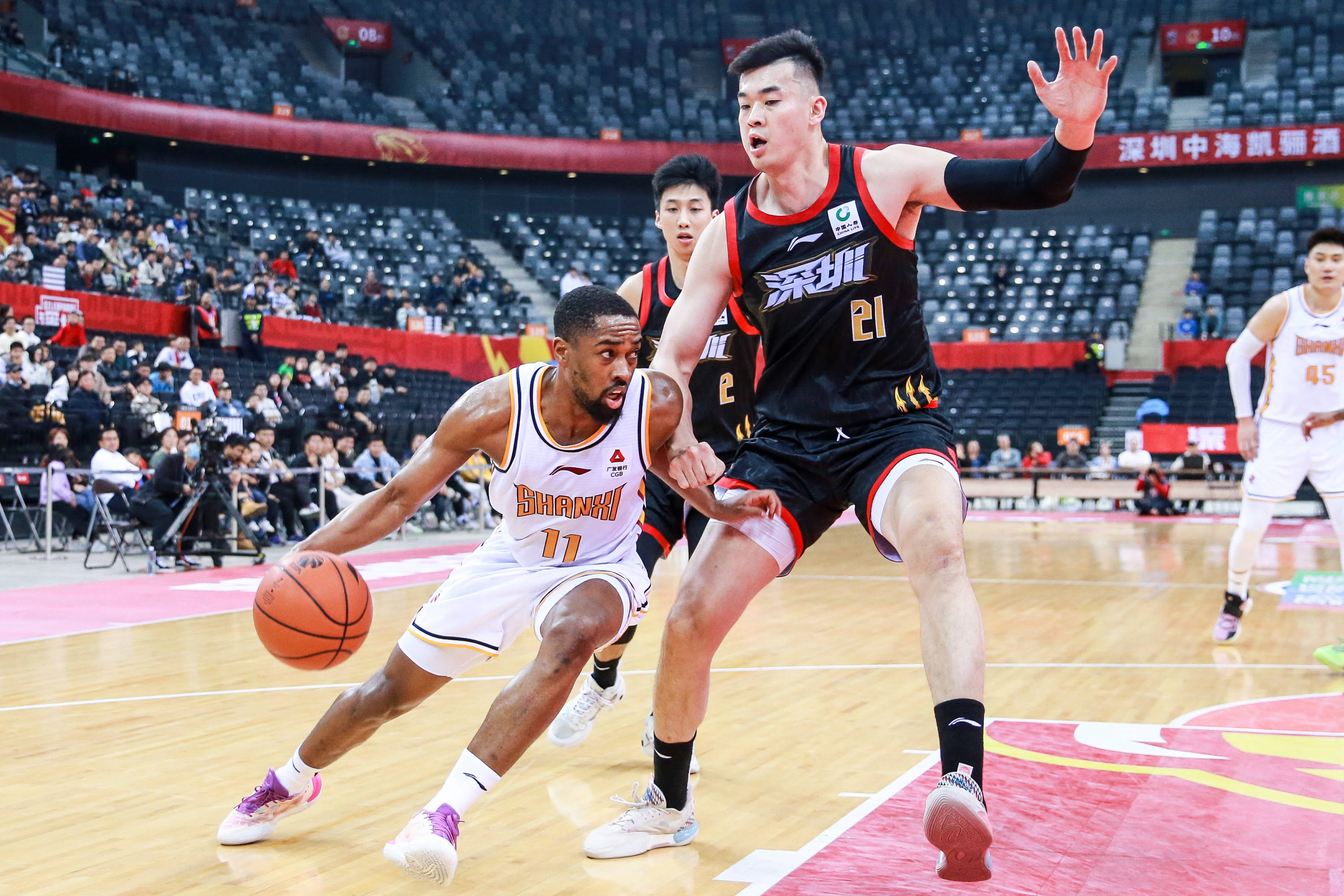 同时在进攻 同时在进攻